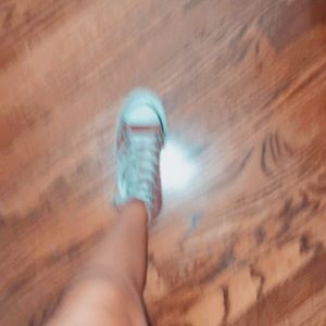 Meet your Posher, Abigail